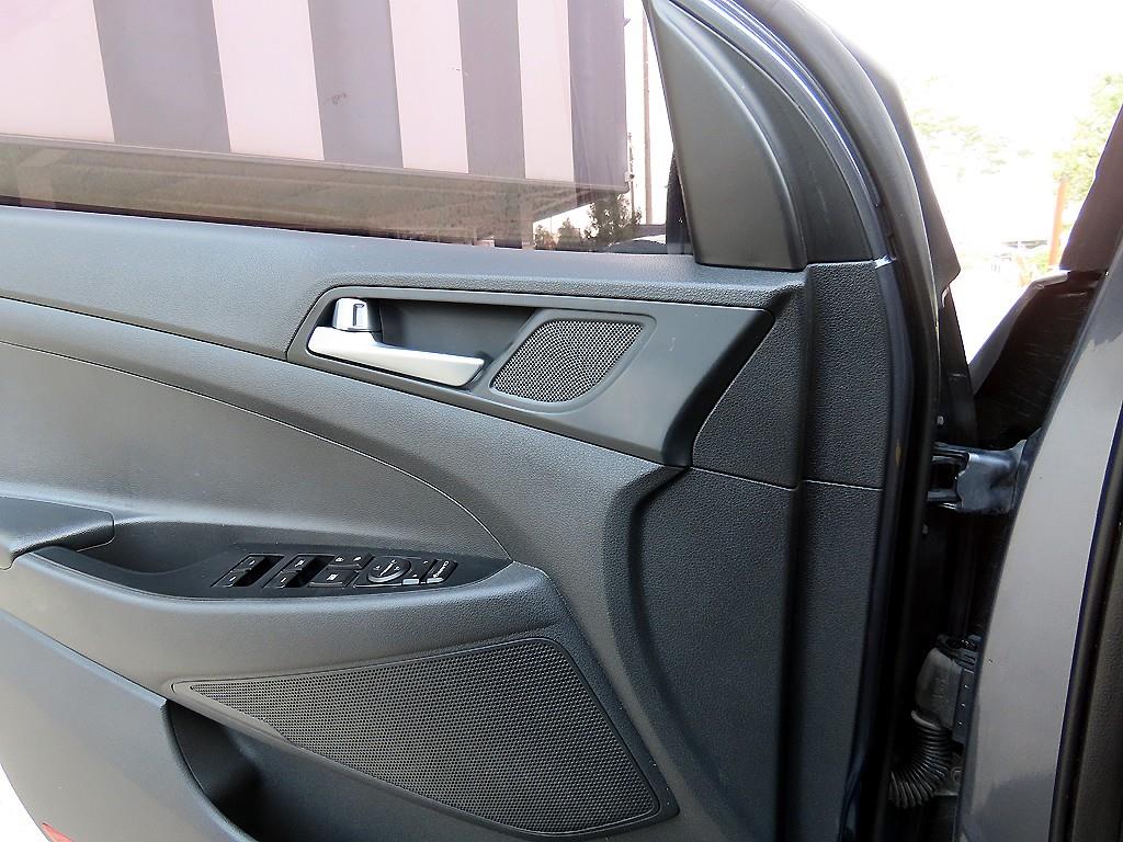 HYUNDAI Tucson - Vista 11