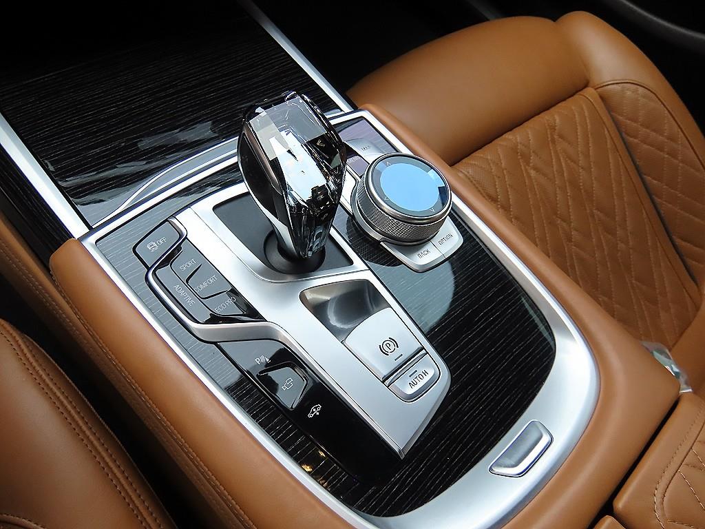 BMW 7 Series - Vista 11