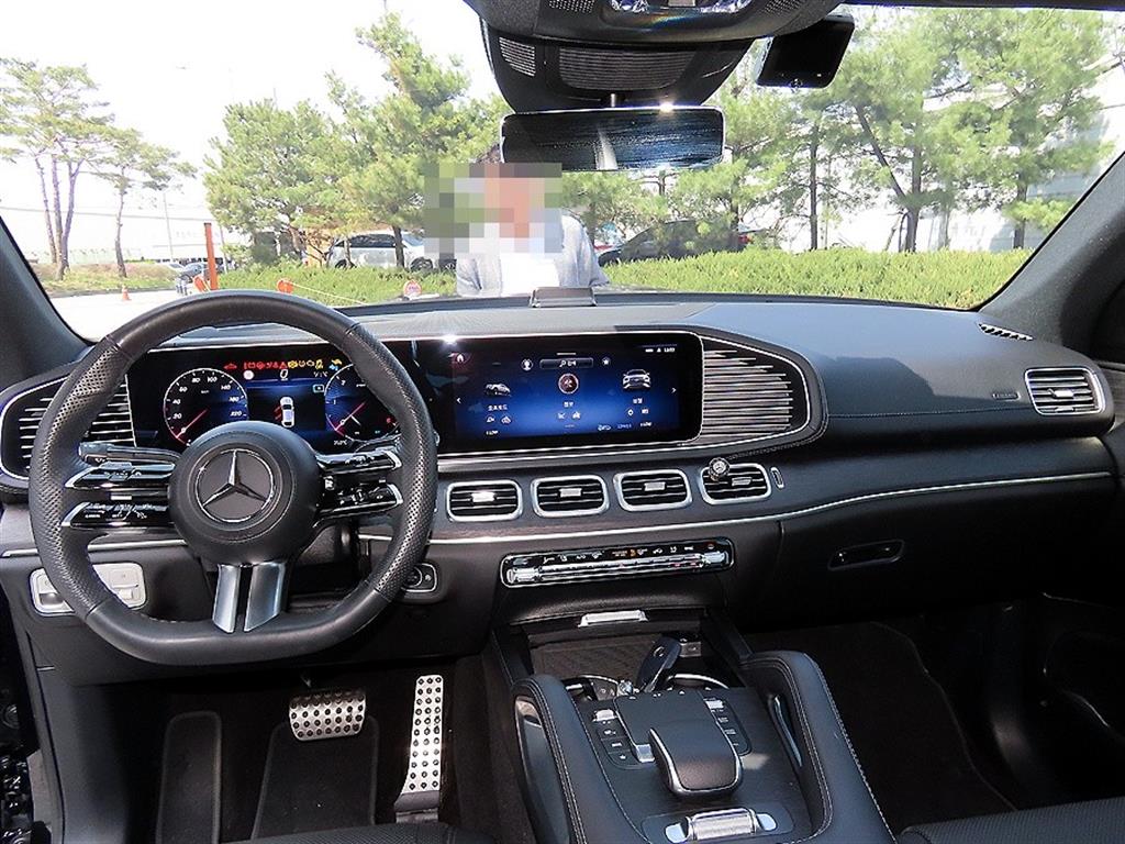 Mercedes Benz GLE Class - Vista 7