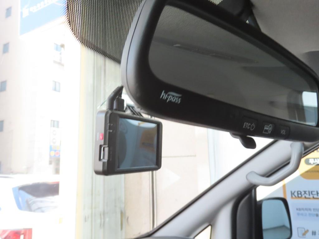 HYUNDAI Starex - Vista 9