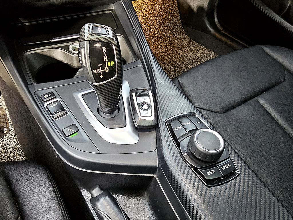 BMW 1 series 2013 Negro - Importación desde Corea - HF Imports Iquique - Foto 16