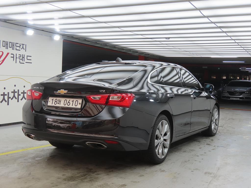 Chevrolet Malibu - Vista 4