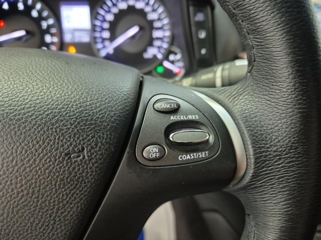 Infiniti Q - Vista 11