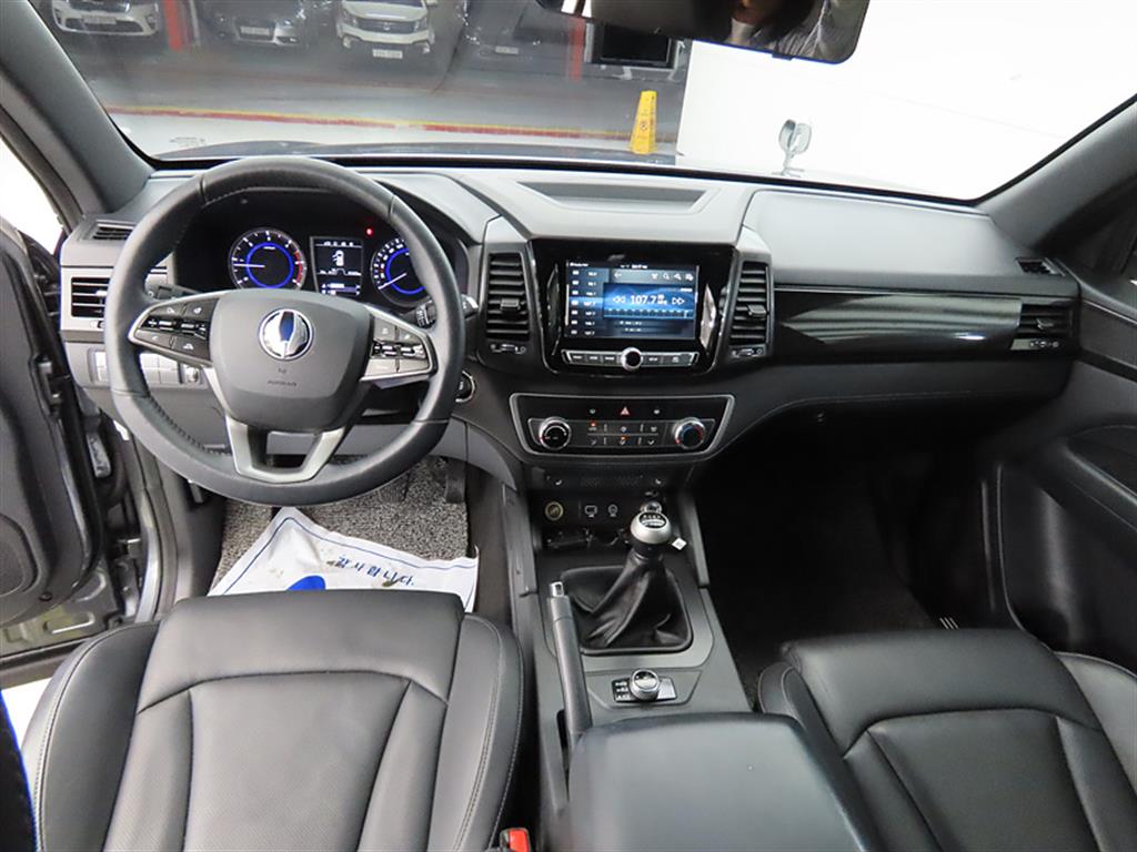 Ssangyong Rexton - Vista 7