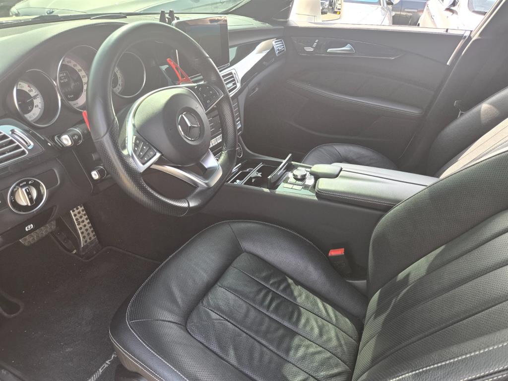 Mercedes Benz CLS Class - Vista 5