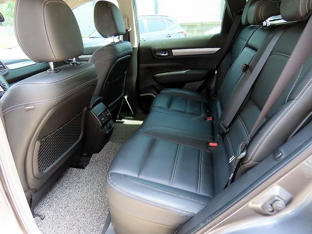 SAMSUNG QM6 - Vista 6