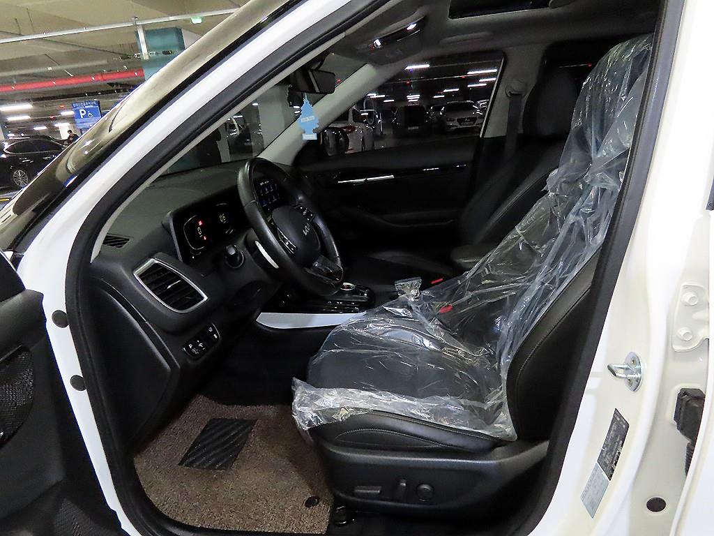 KIA Seltos - Vista 6