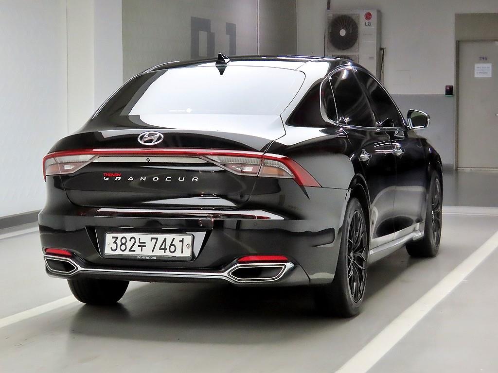 HYUNDAI Grandeur - Vista 4