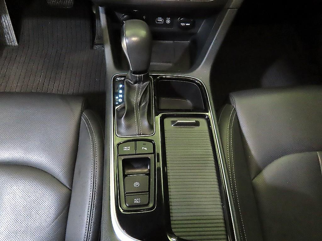 HYUNDAI Sonata - Vista 12