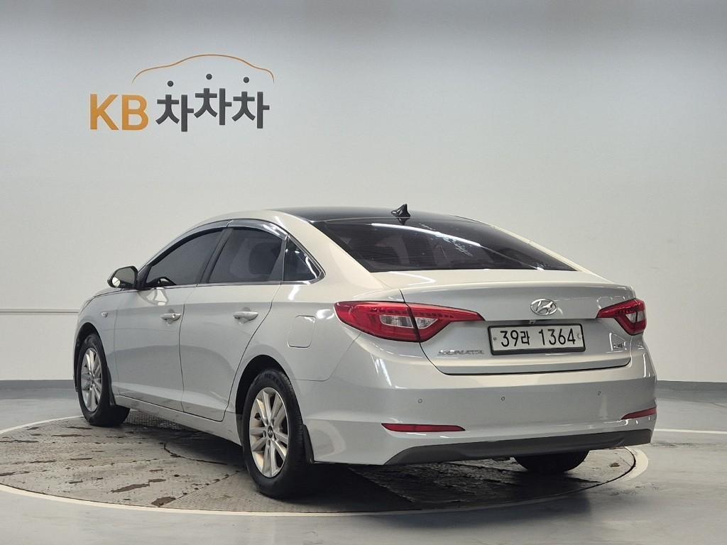 HYUNDAI Sonata - Vista 2