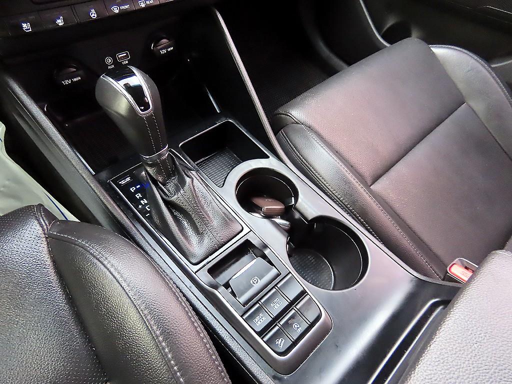 HYUNDAI Tucson - Vista 10