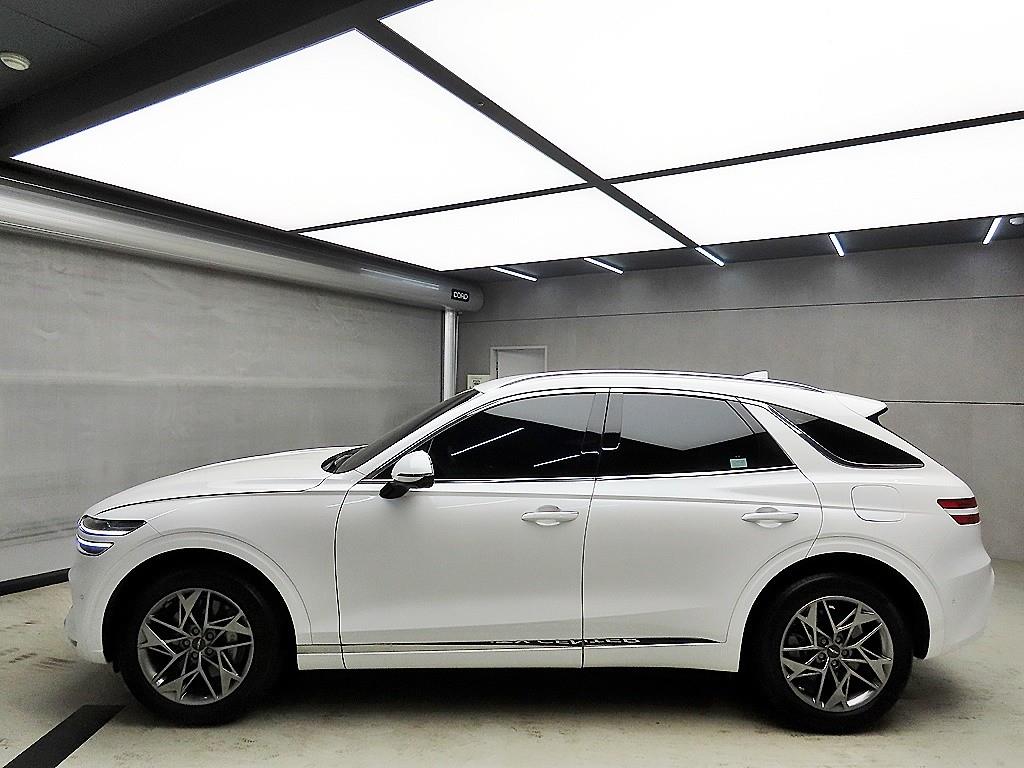 Genesis GV70 - Vista 4