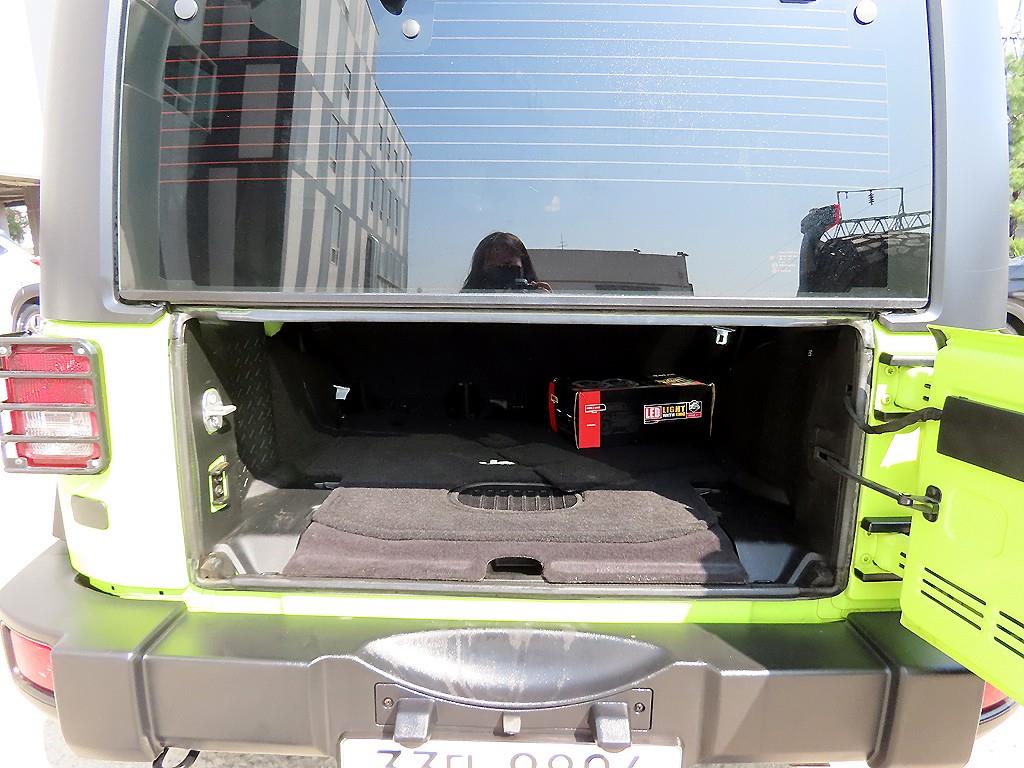 Jeep Wrangler 2016 Verde - Importación desde Corea - HF Imports Iquique - Foto 18