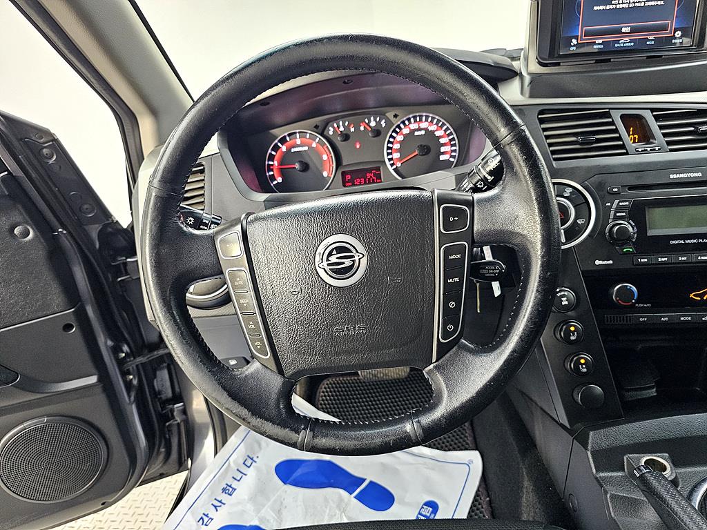 Ssangyong Korando - Vista 12