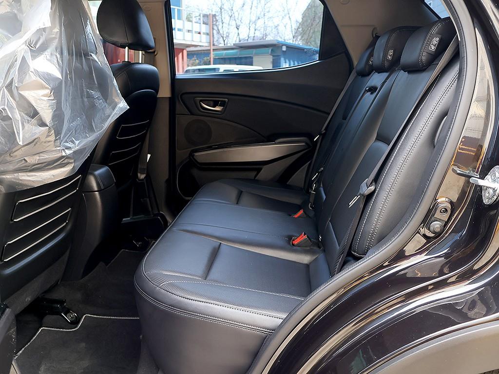 Ssangyong Tivoli 2021 Negro - Importación desde Corea - HF Imports Iquique - Foto 13