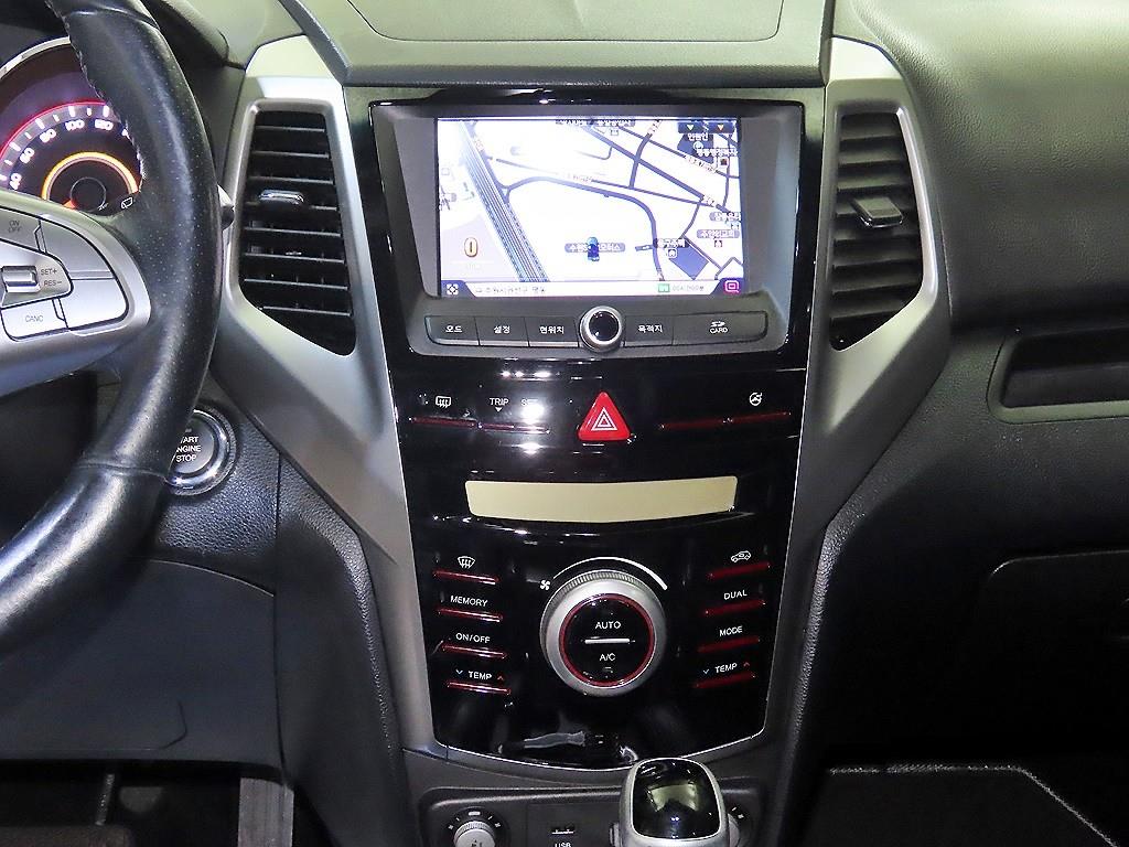 Ssangyong Tivoli - Vista 11