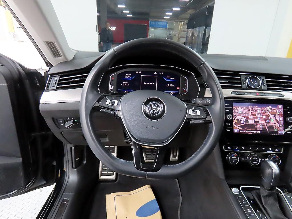 Volkswagen Arteon - Vista 9
