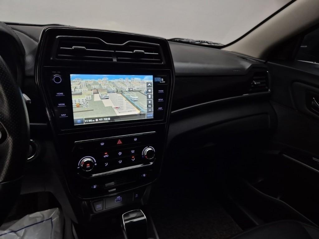 Ssangyong Tivoli - Vista 10