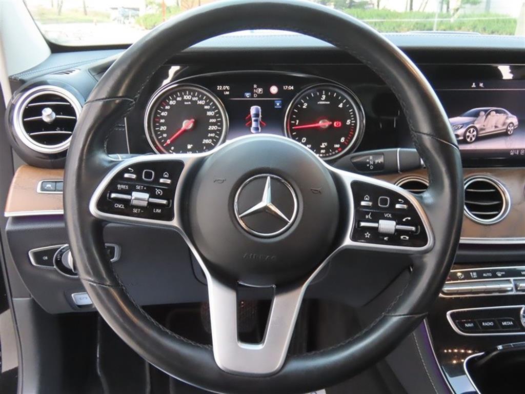 Mercedes Benz E class 2019 Negro - Importación desde Corea - HF Imports Iquique - Foto 9
