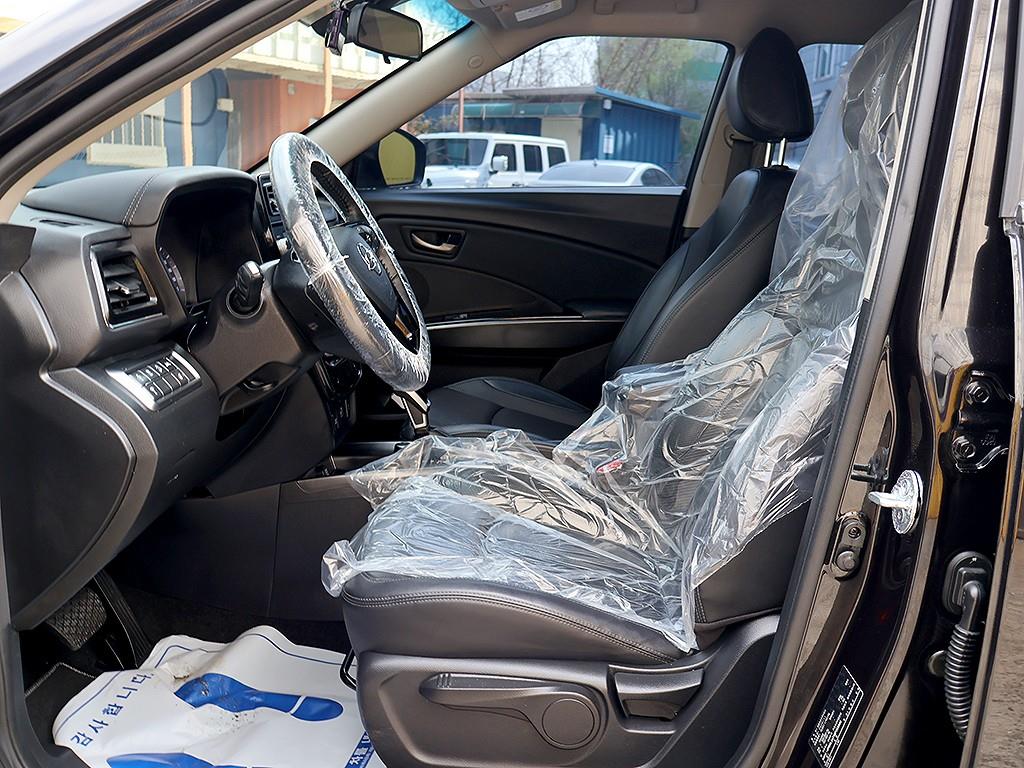 Ssangyong Tivoli 2021 Negro - Importación desde Corea - HF Imports Iquique - Foto 12