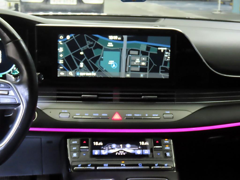 HYUNDAI Grandeur - Vista 11