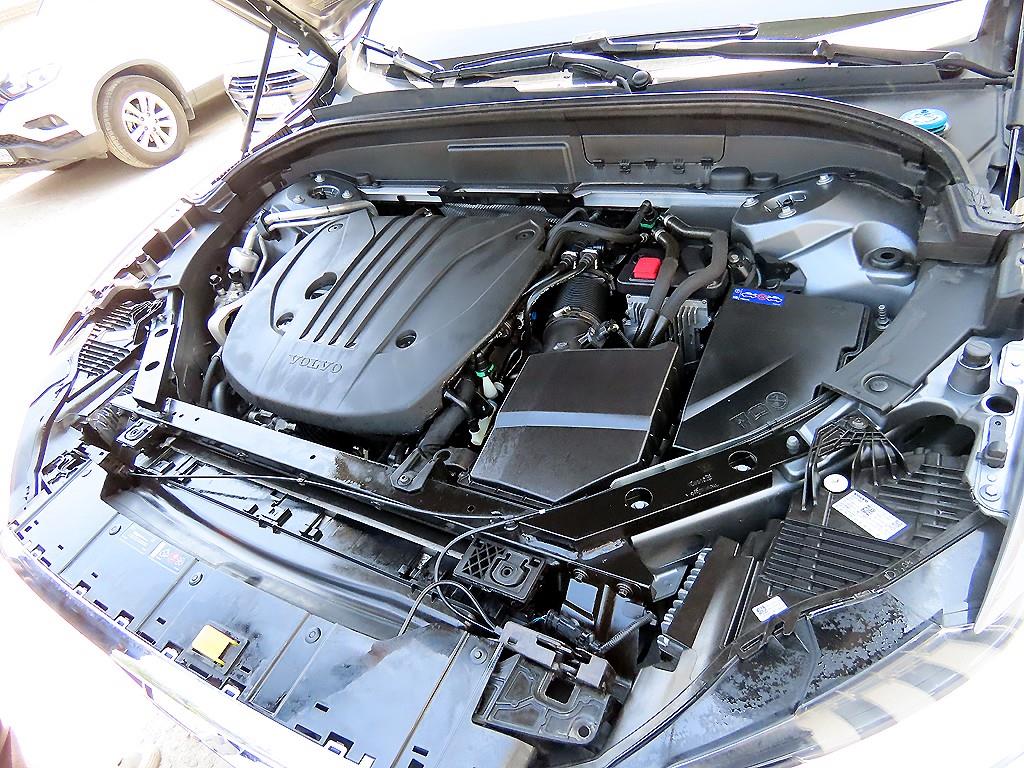 Volvo XC60 2021 Gris - Importación desde Corea - HF Imports Iquique - Foto 19