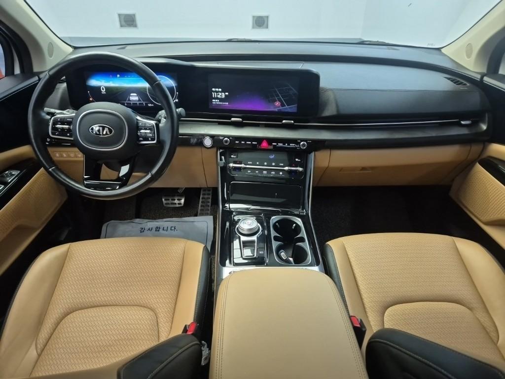 KIA Carnival - Vista 7