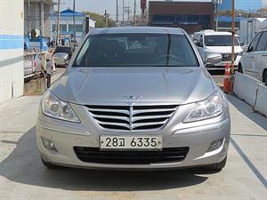 HYUNDAI Genesis - Vista 2