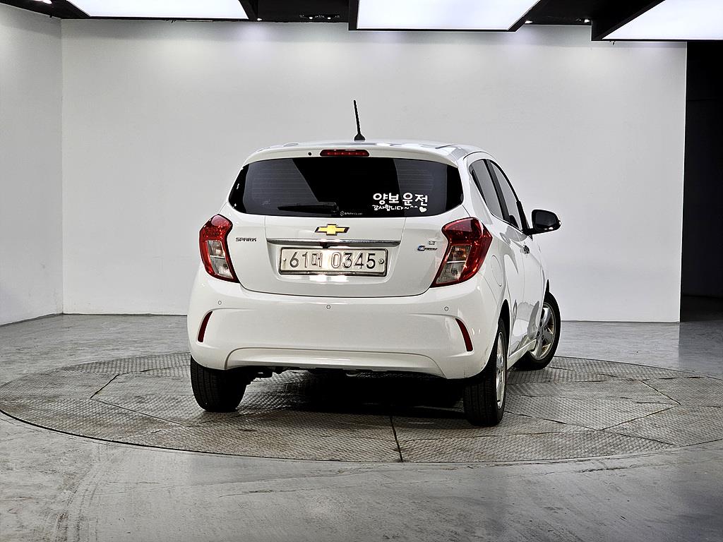 Chevrolet Spark - Vista 3