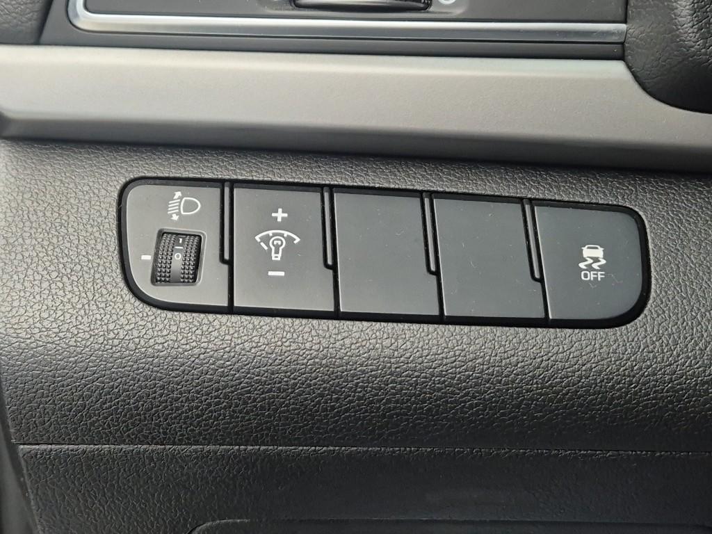 HYUNDAI Avante 2016 Blanco - Importación desde Corea - HF Imports Iquique - Foto 17