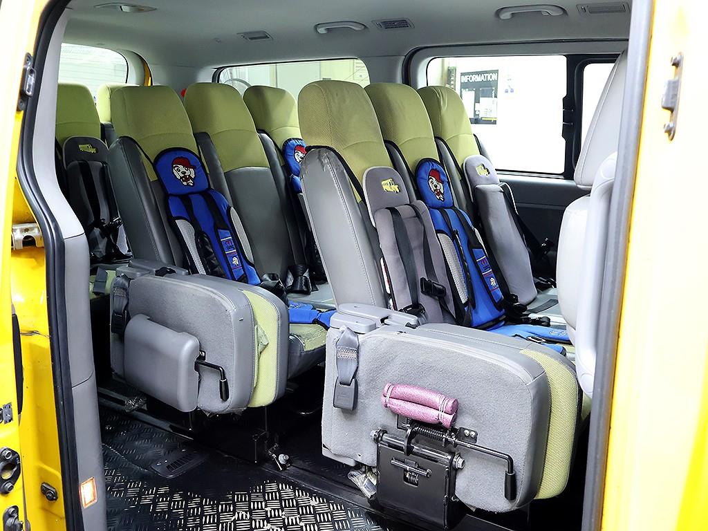 HYUNDAI Starex 2015 Amarillo - Importación desde Corea - HF Imports Iquique - Foto 13