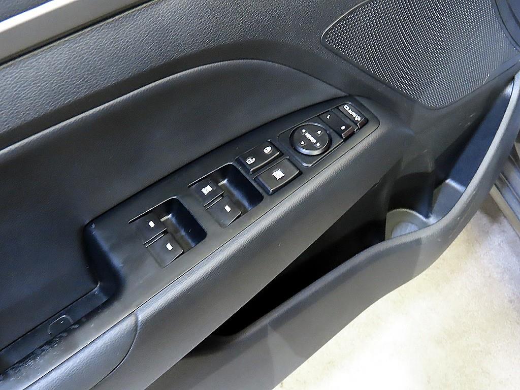 HYUNDAI Avante 2018 Gris - Importación desde Corea - HF Imports Iquique - Foto 13