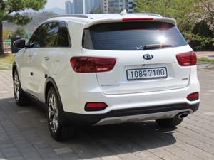 KIA Sorento - Vista 8
