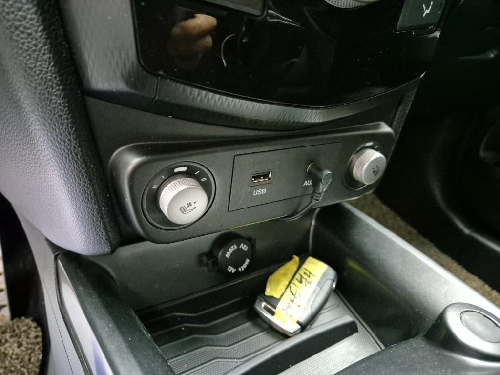 Ssangyong Tivoli 2018 Blanco - Importación desde Corea - HF Imports Iquique - Foto 15