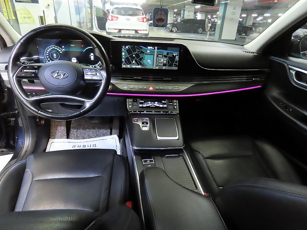 HYUNDAI Grandeur - Vista 10