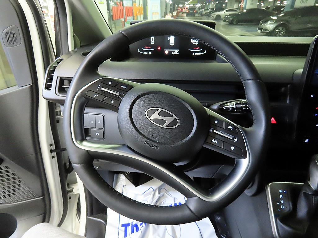 HYUNDAI Staria - Vista 7
