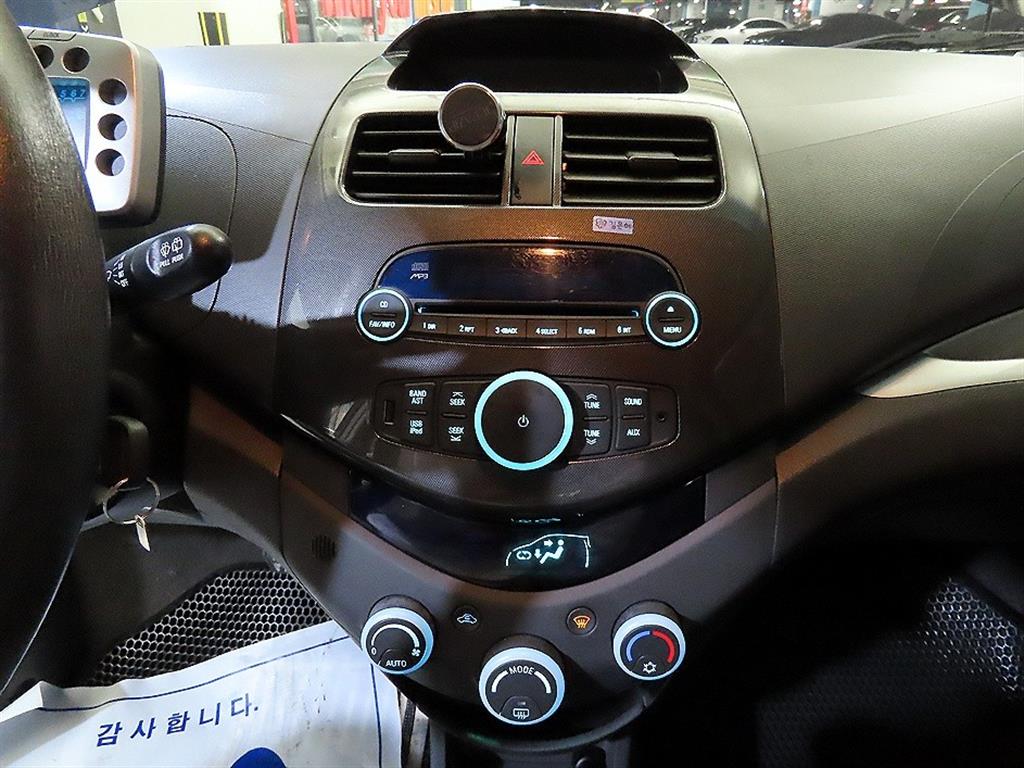 Chevrolet Spark - Vista 11