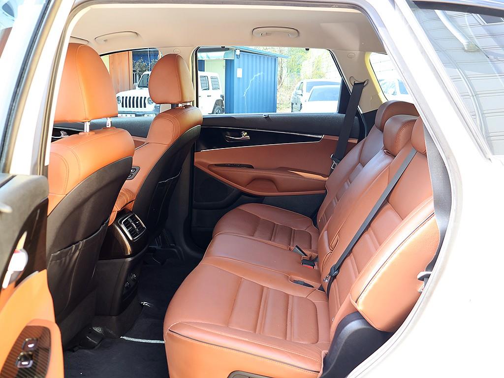 KIA Sorento 2018 Blanco - Importación desde Corea - HF Imports Iquique - Foto 12