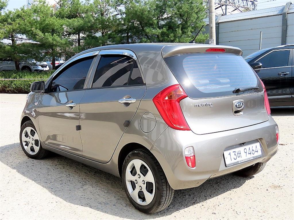 KIA Morning - Vista 3