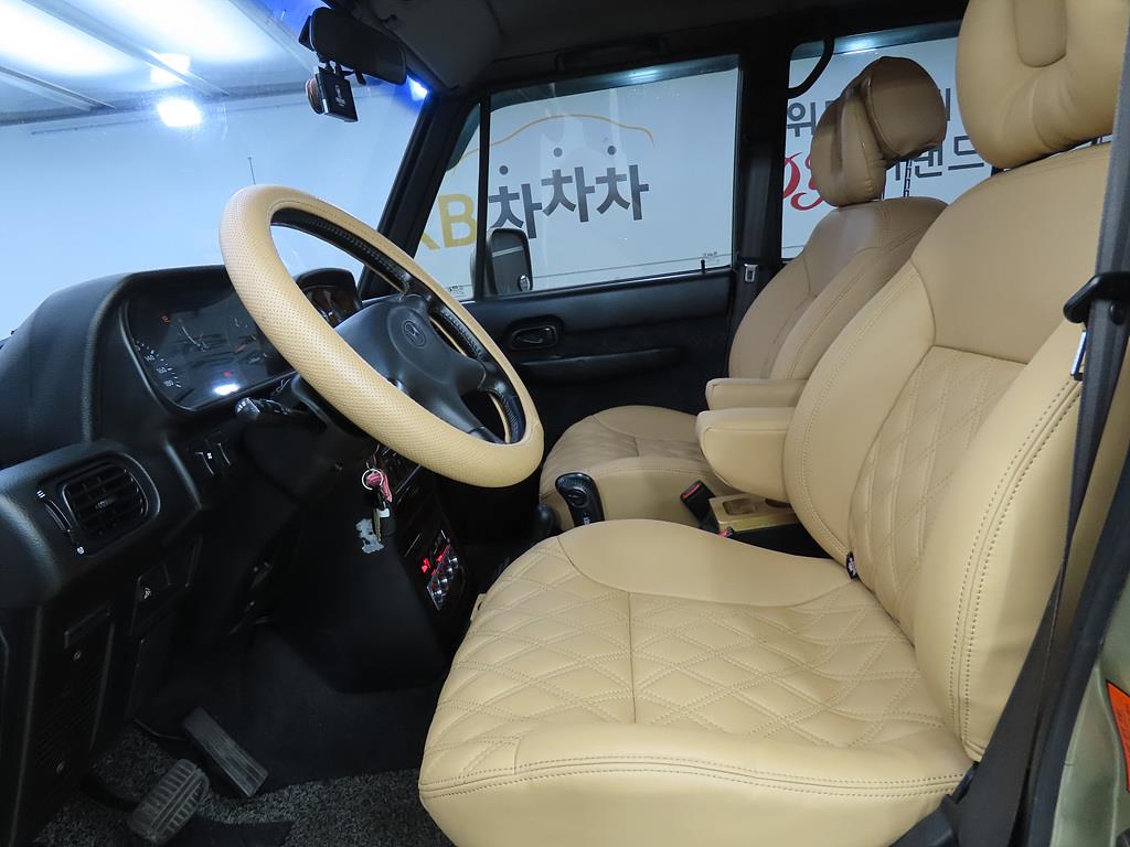 HYUNDAI Galloper - Vista 7