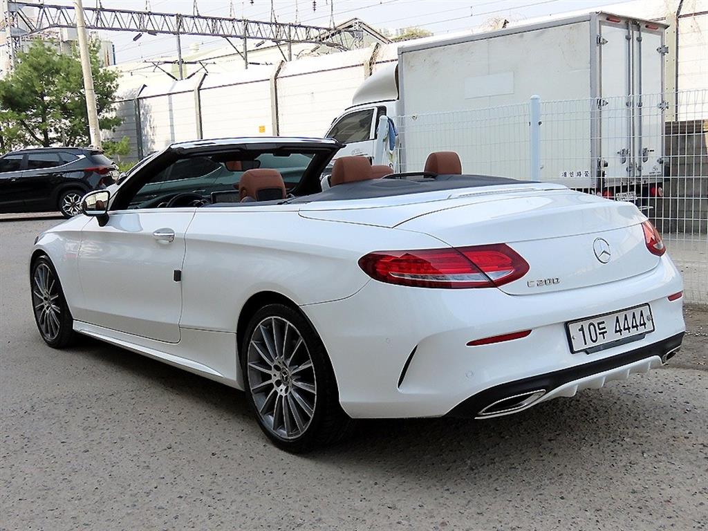 Mercedes Benz C Class - Vista 3