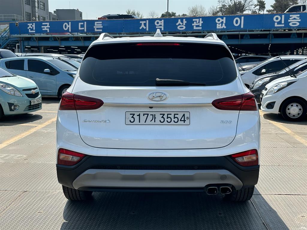 HYUNDAI Santa Fe - Vista 3