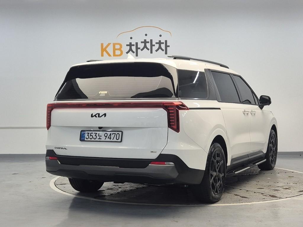 KIA Carnival - Vista 3