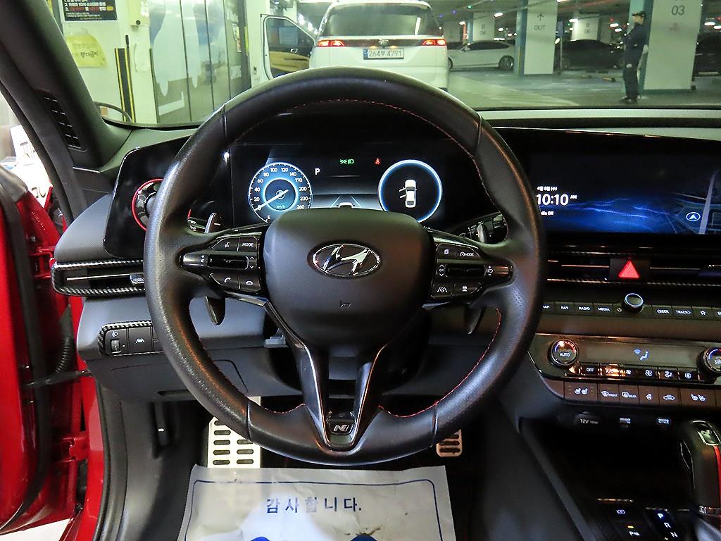 HYUNDAI Avante - Vista 8