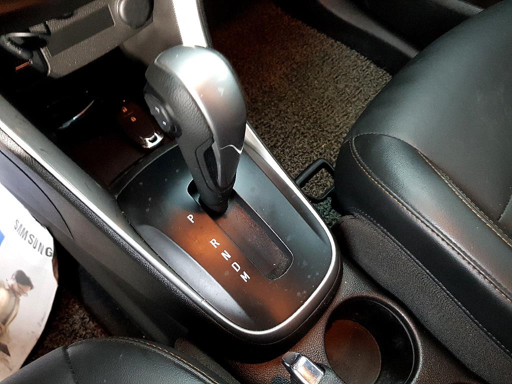 Chevrolet Trax 2019 Gris - Importación desde Corea - HF Imports Iquique - Foto 15