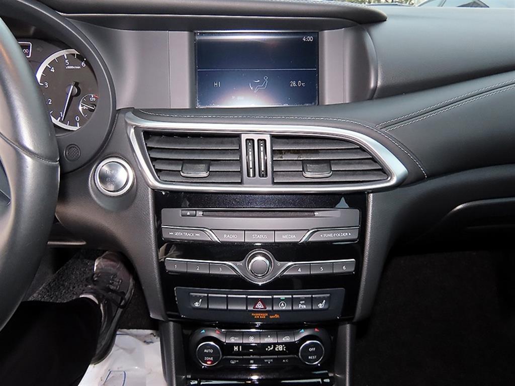 Infiniti Q - Vista 12