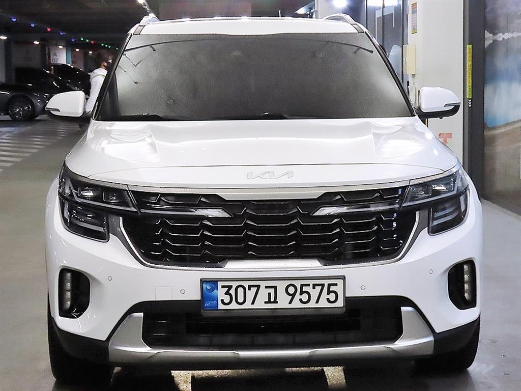 KIA Seltos - Vista 2