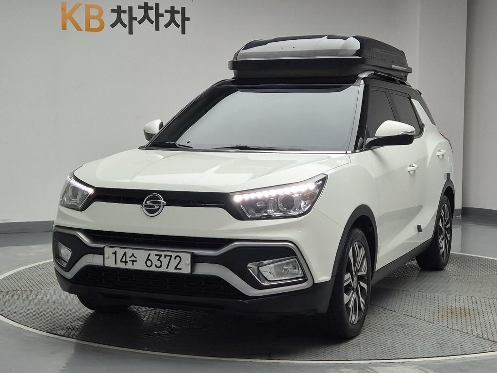 Ssangyong Tivoli 2018 Blanco - Importación desde Corea - HF Imports Iquique - Foto 1