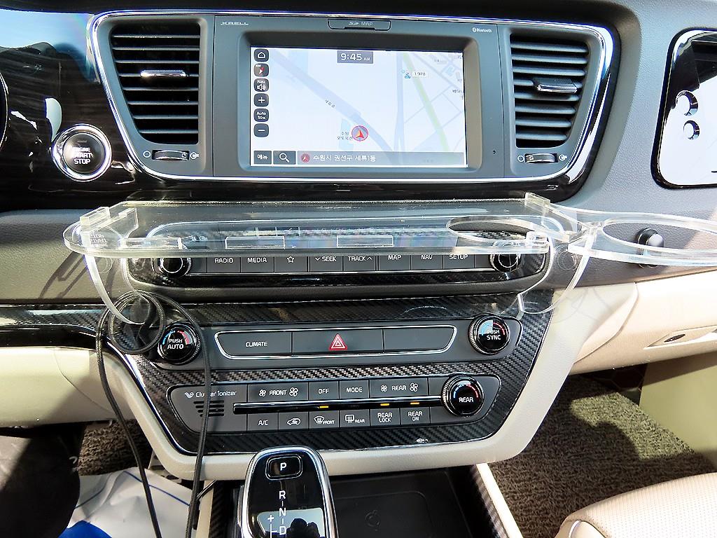 KIA Carnival - Vista 11