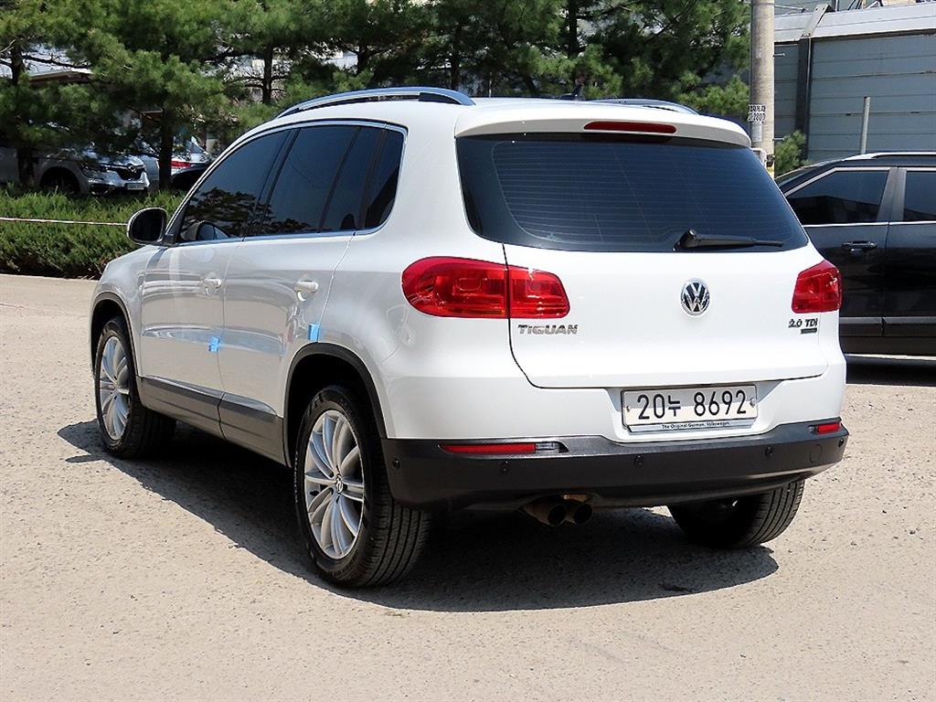 Volkswagen Tiguan - Vista 3